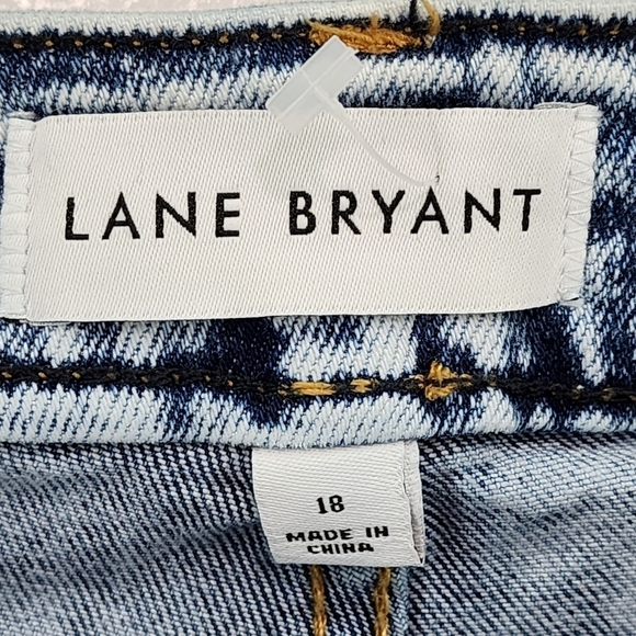 Lane Bryant Women's Signature Fit High-Rise Girlfriend Straight Crop Jean - 18 - Picture 4 of 6